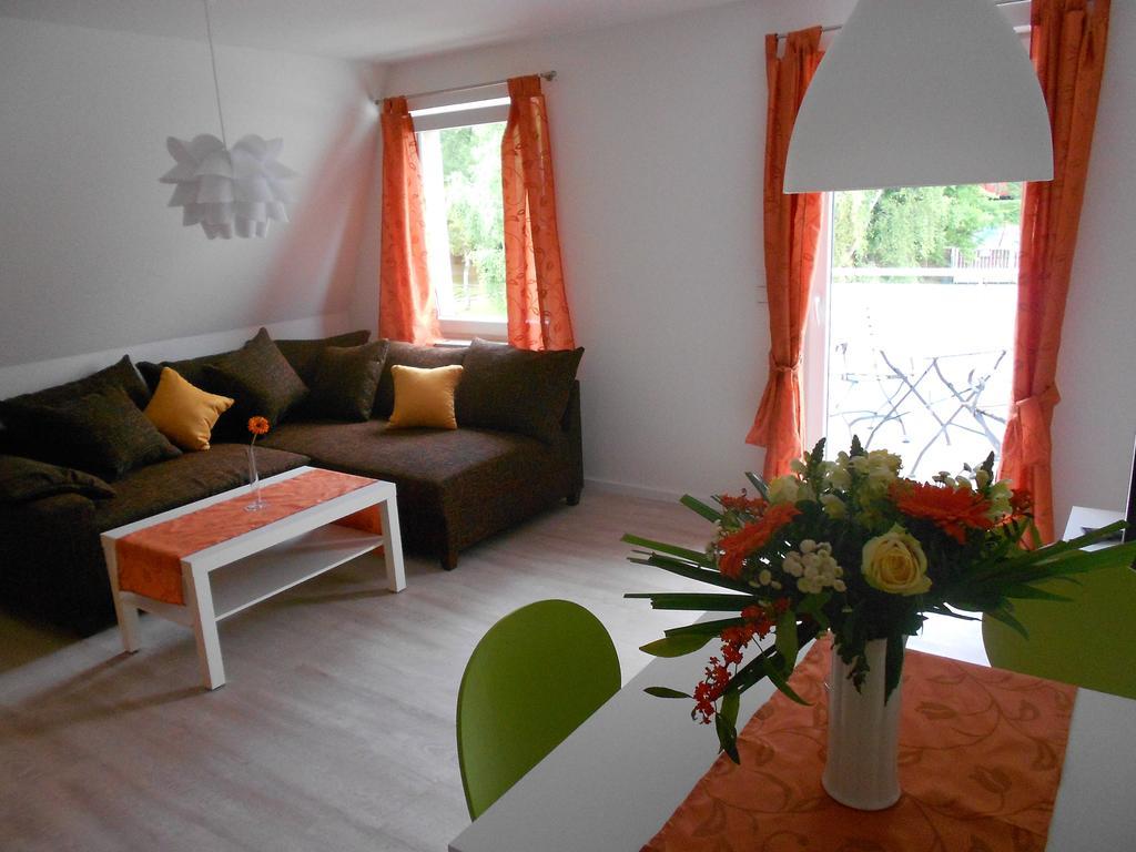 Ferienwohnungen Haus Glueckauf Kölpinsee Chambre photo